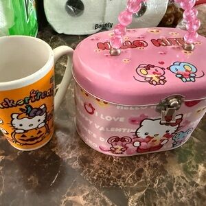 Hello Kitty Pink Lunchbox and Mug